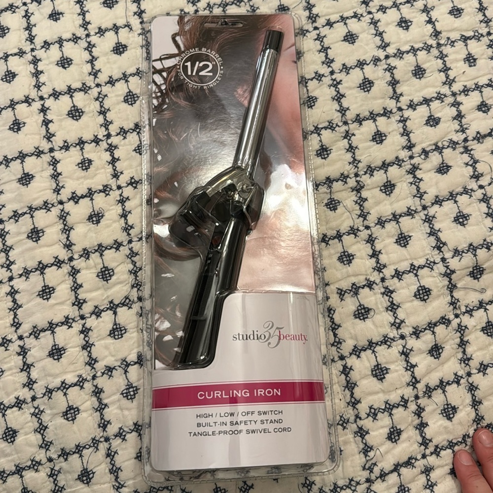 Studio 35 Beauty 1/2" curling iron. New